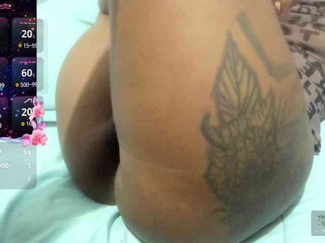 Lexxiiross webcam