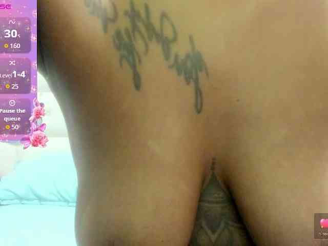 Lexxiiross webcam