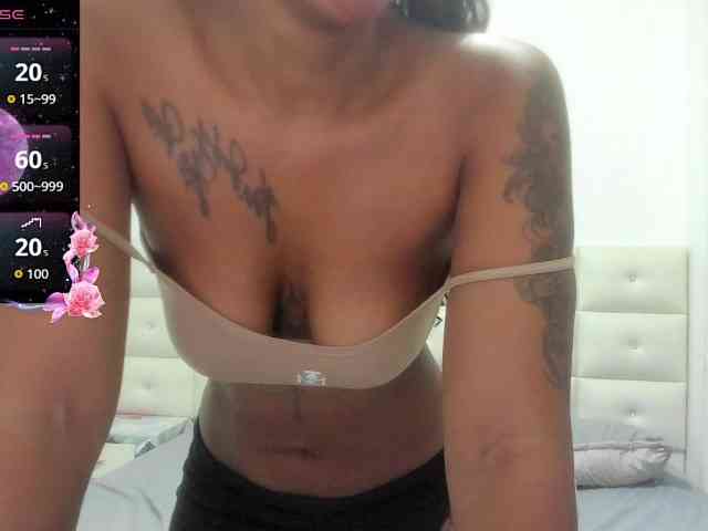 Lexxiiross webcam