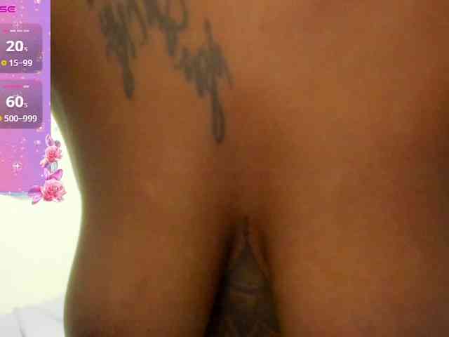Lexxiiross webcam