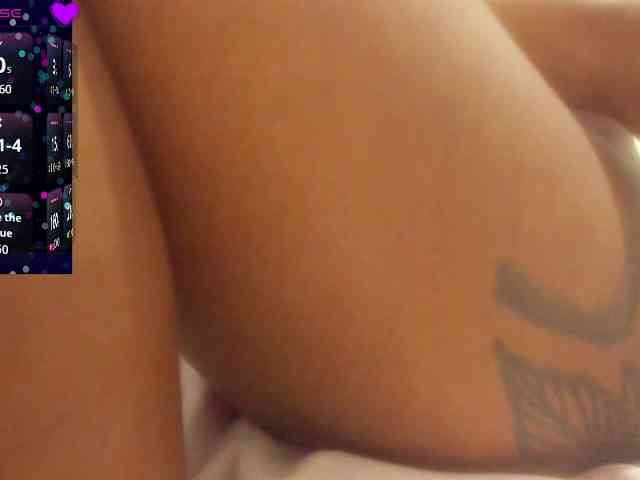 Lexxiiross webcam