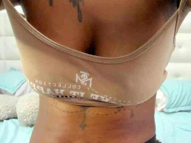 Lexxiiross webcam