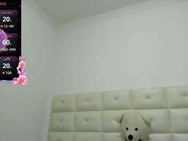 Lexxiiross webcam