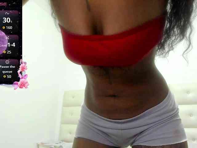 Lexxiiross webcam