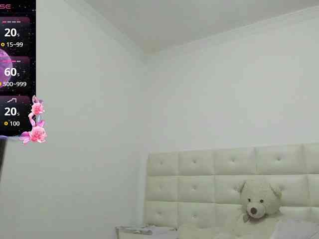 Lexxiiross webcam