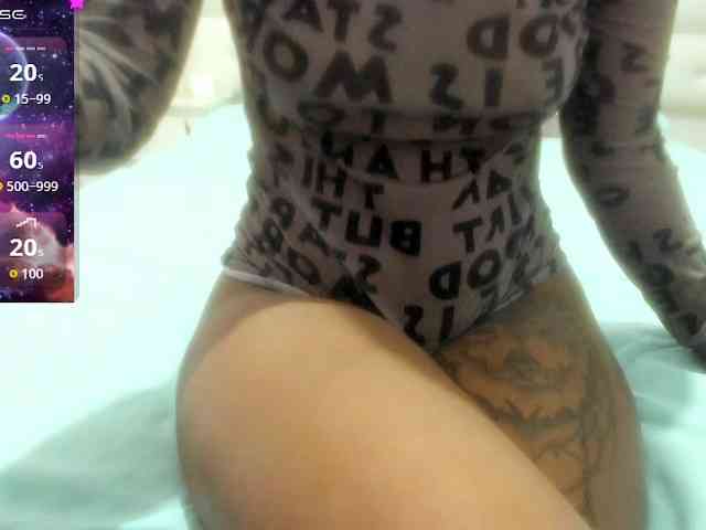 Lexxiiross webcam