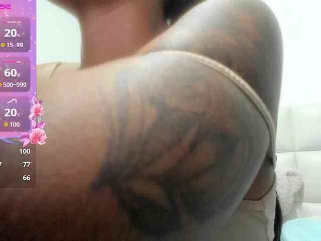 Lexxiiross webcam