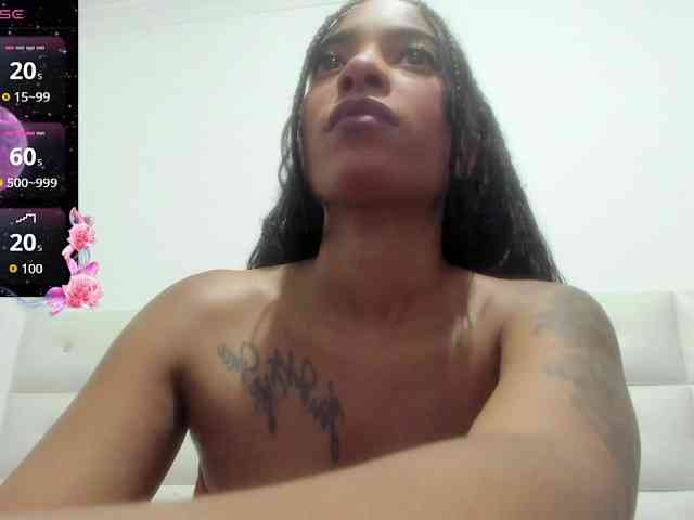 Lexxiiross webcam