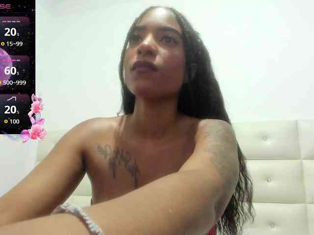 Lexxiiross Live Webcam on BongaCams