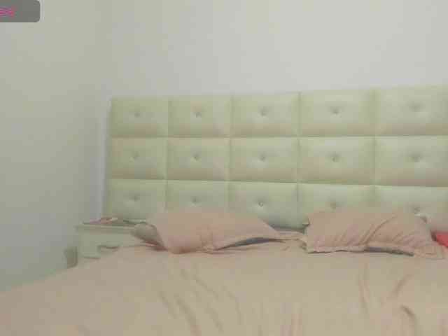 Lexxiiross webcam