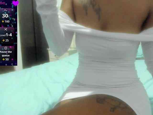 Lexxiiross webcam