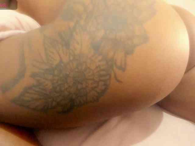 Lexxiiross webcam