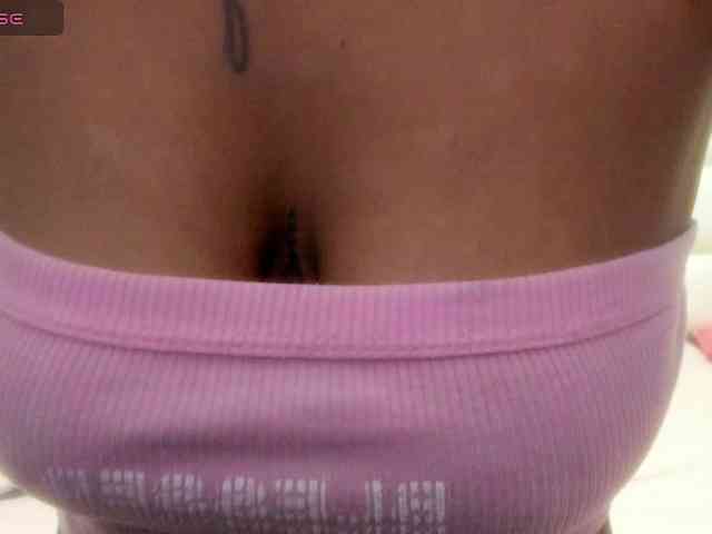 Lexxiiross webcam
