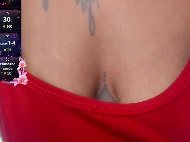 Lexxiiross webcam