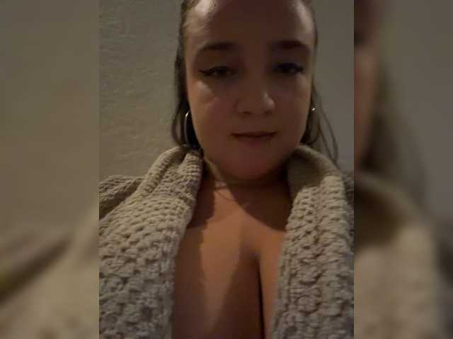 Tuda--Suda live cam on BongaCams