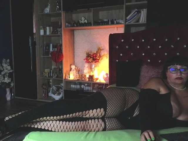 CandyBigbooty live cam on BongaCams
