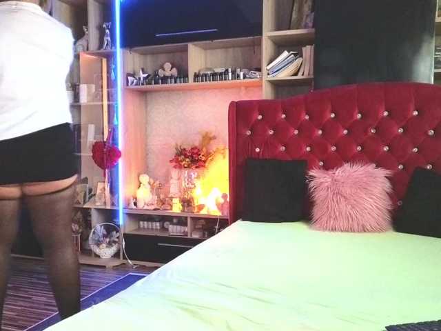 CandyBigbooty live cam on BongaCams