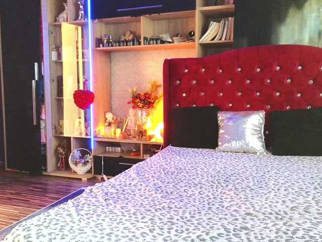 CandyBigbooty live cam on BongaCams