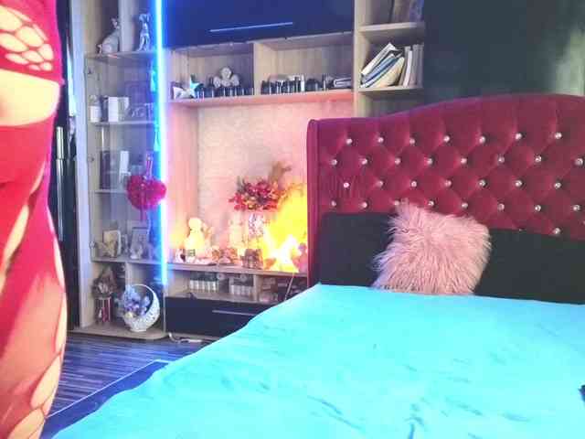CandyBigbooty webcam