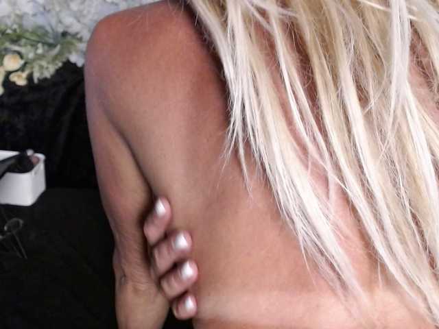 OlAchka live webcam show