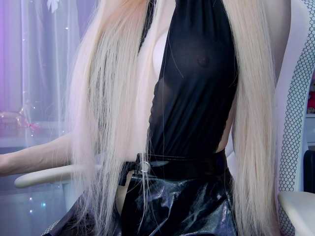 my--Polina live cam on BongaCams
