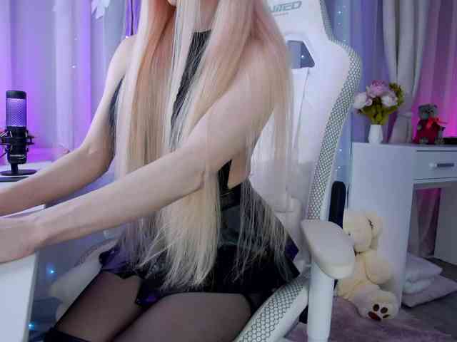 WhyBaby_ webcam