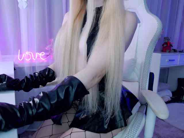 WhyBaby_ webcam