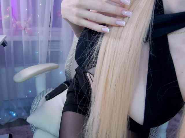 WhyBaby_ webcam