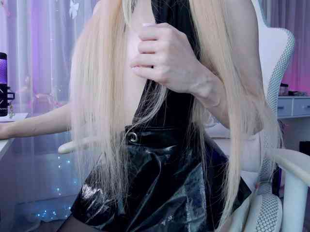 WhyBaby_ webcam