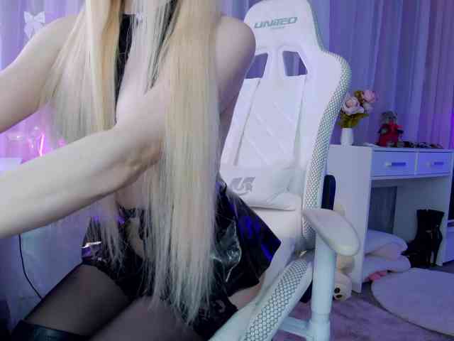 WhyBaby_ webcam