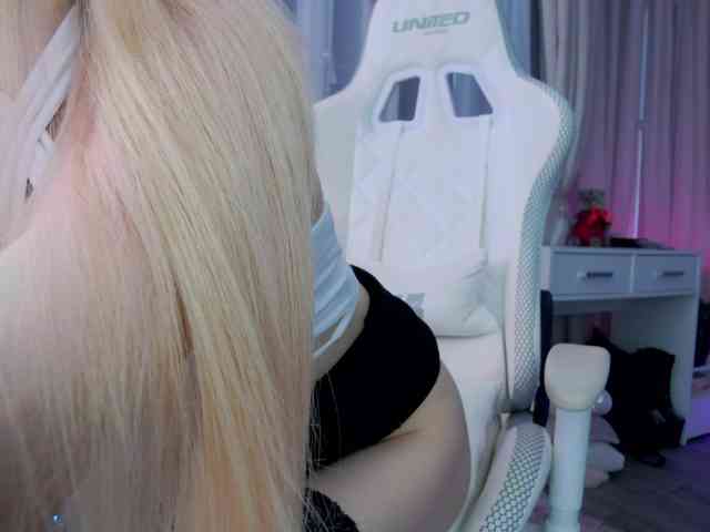 WhyBaby_ webcam
