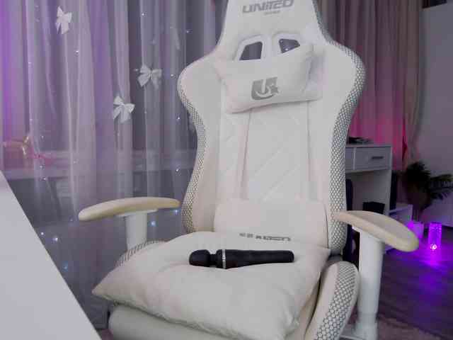 WhyBaby_ webcam