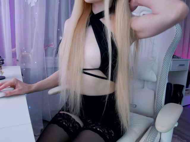 WhyBaby_ webcam