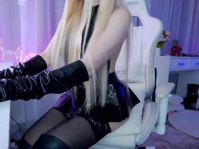 WhyBaby_ webcam