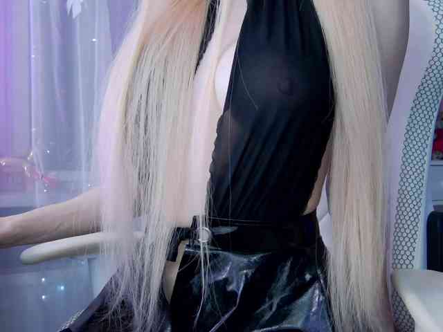 WhyBaby_ webcam