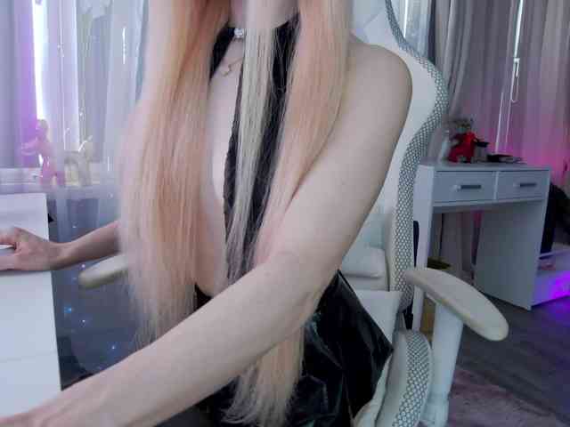 WhyBaby_ webcam