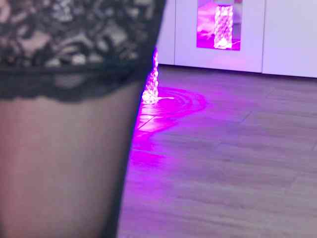 WhyBaby_ webcam