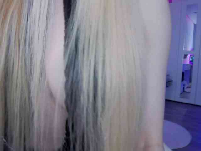 WhyBaby_ webcam