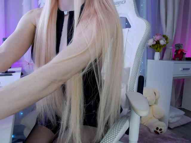 WhyBaby_ webcam