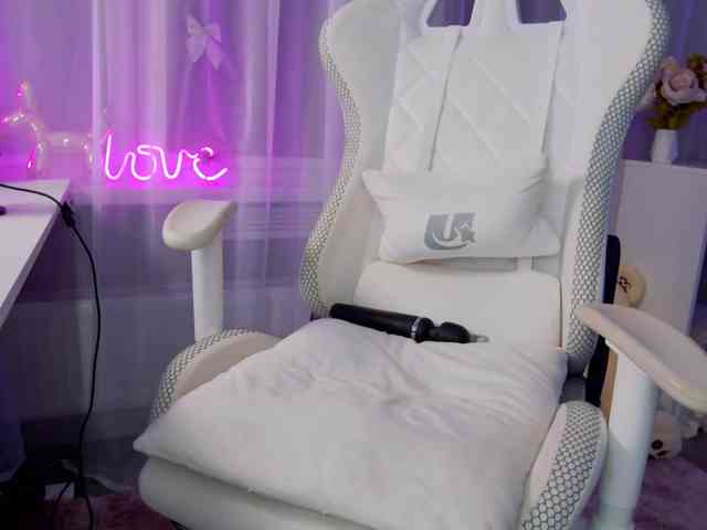 WhyBaby_ webcam