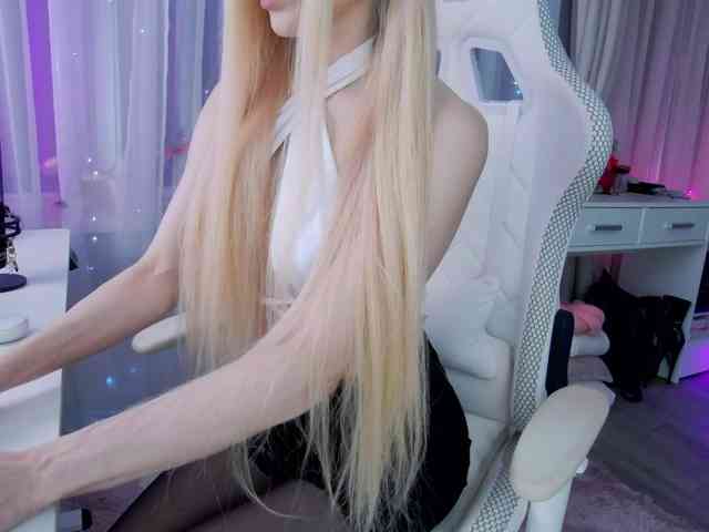 WhyBaby_ webcam