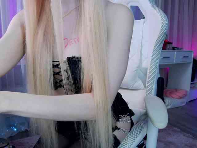 WhyBaby_ webcam