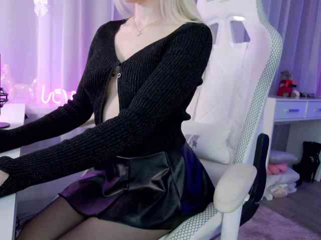 WhyBaby_ webcam