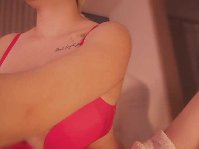 bella-adams live cam