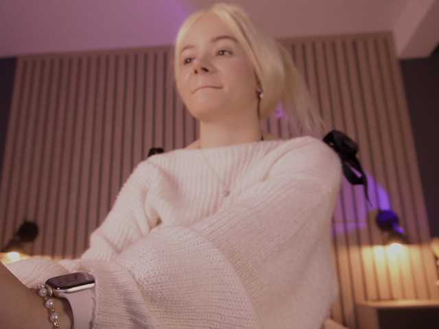 bella-adams, live now on BongaCams
