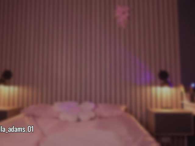 bella-adams live cam on BongaCams