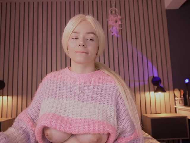 bella-adams