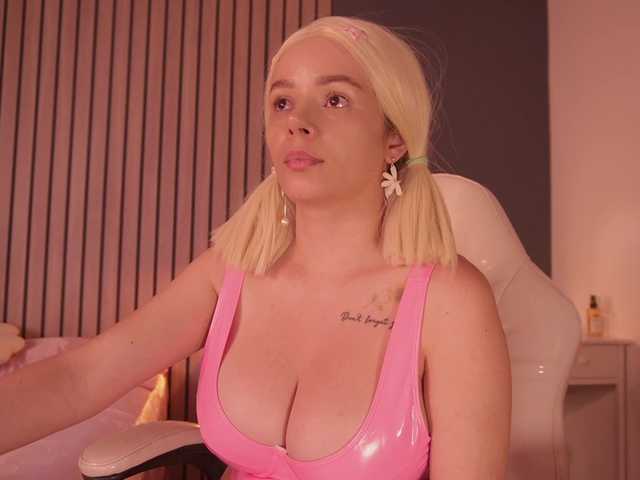 Preview of bella-adams