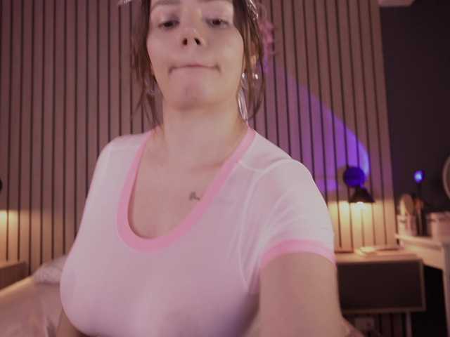 bella-adams