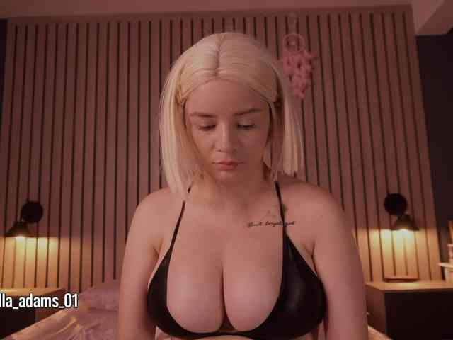 bella-adams webcam